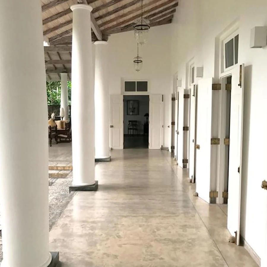 Etamba House